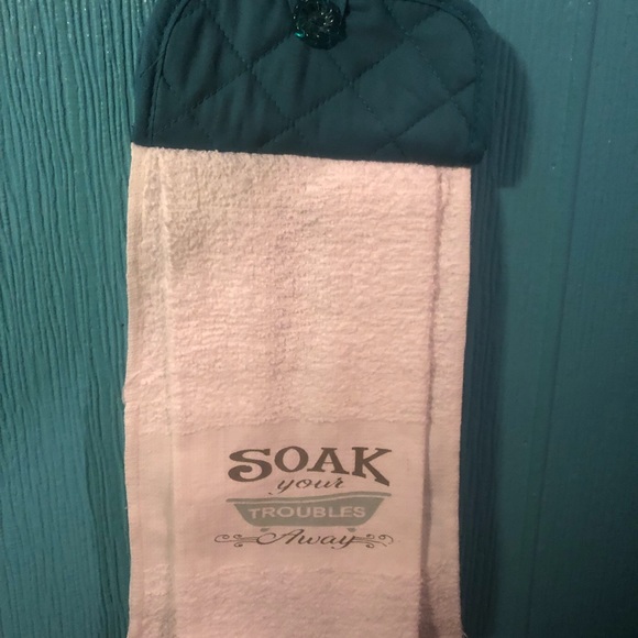 🐝 $8 each or 2 for$15! Hanging tea towel - Picture 9 of 15